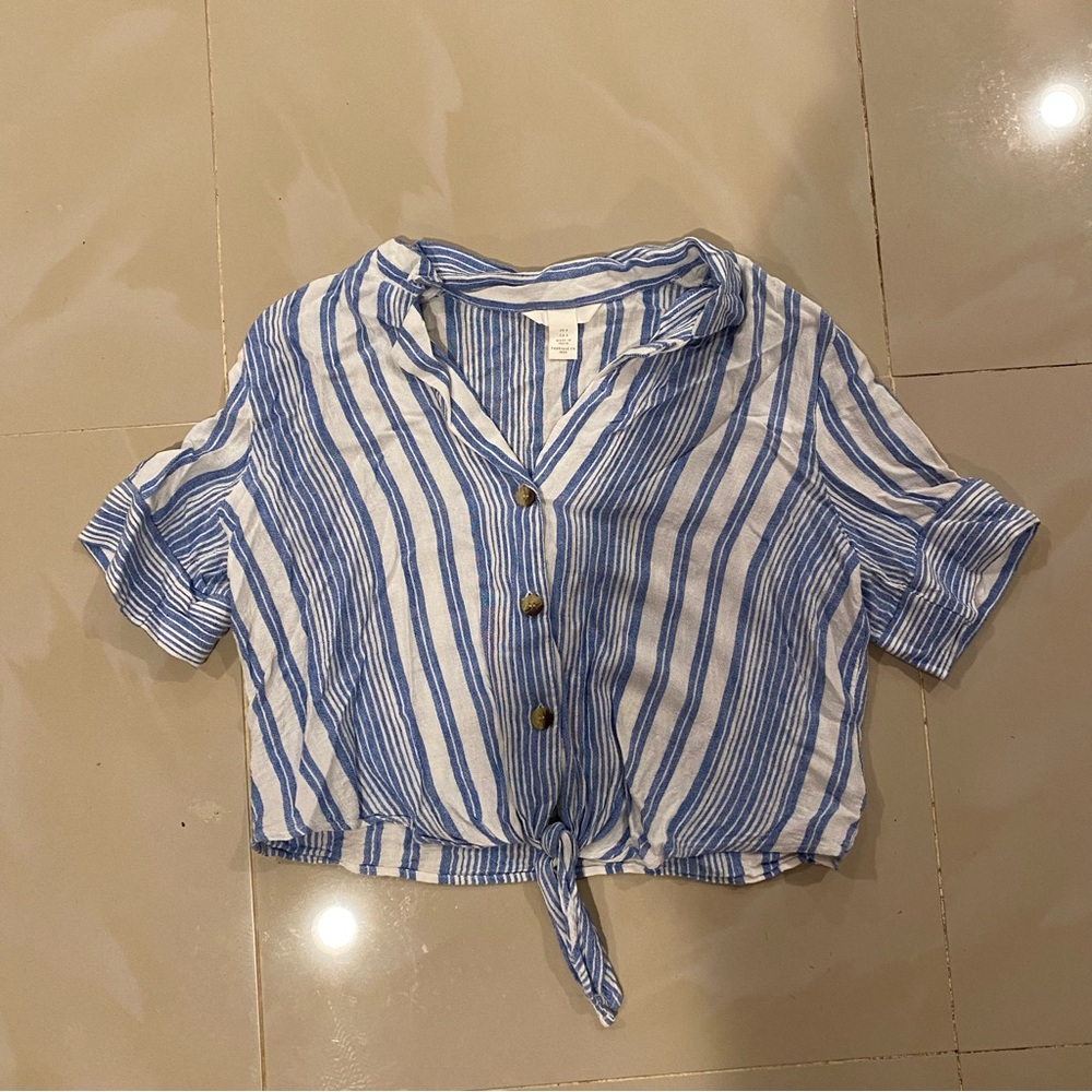 H&M Cropped Striped Shirt